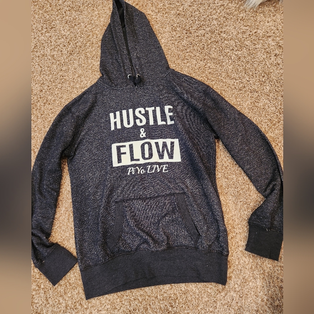 Piyo sweater